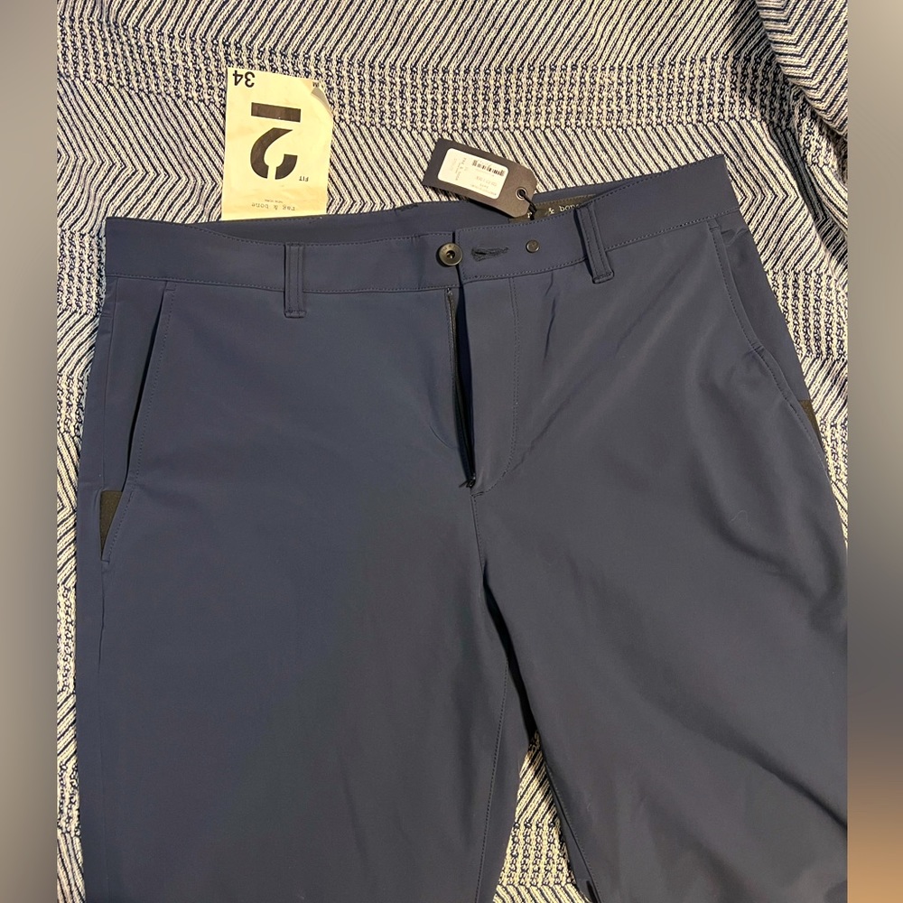 New with tags Rag and bone TECH FIT 2 CHINO